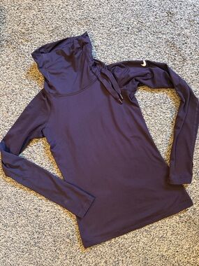 Nike Women's Purple Long-Sleeve Funnel Neck Top Dri Fit